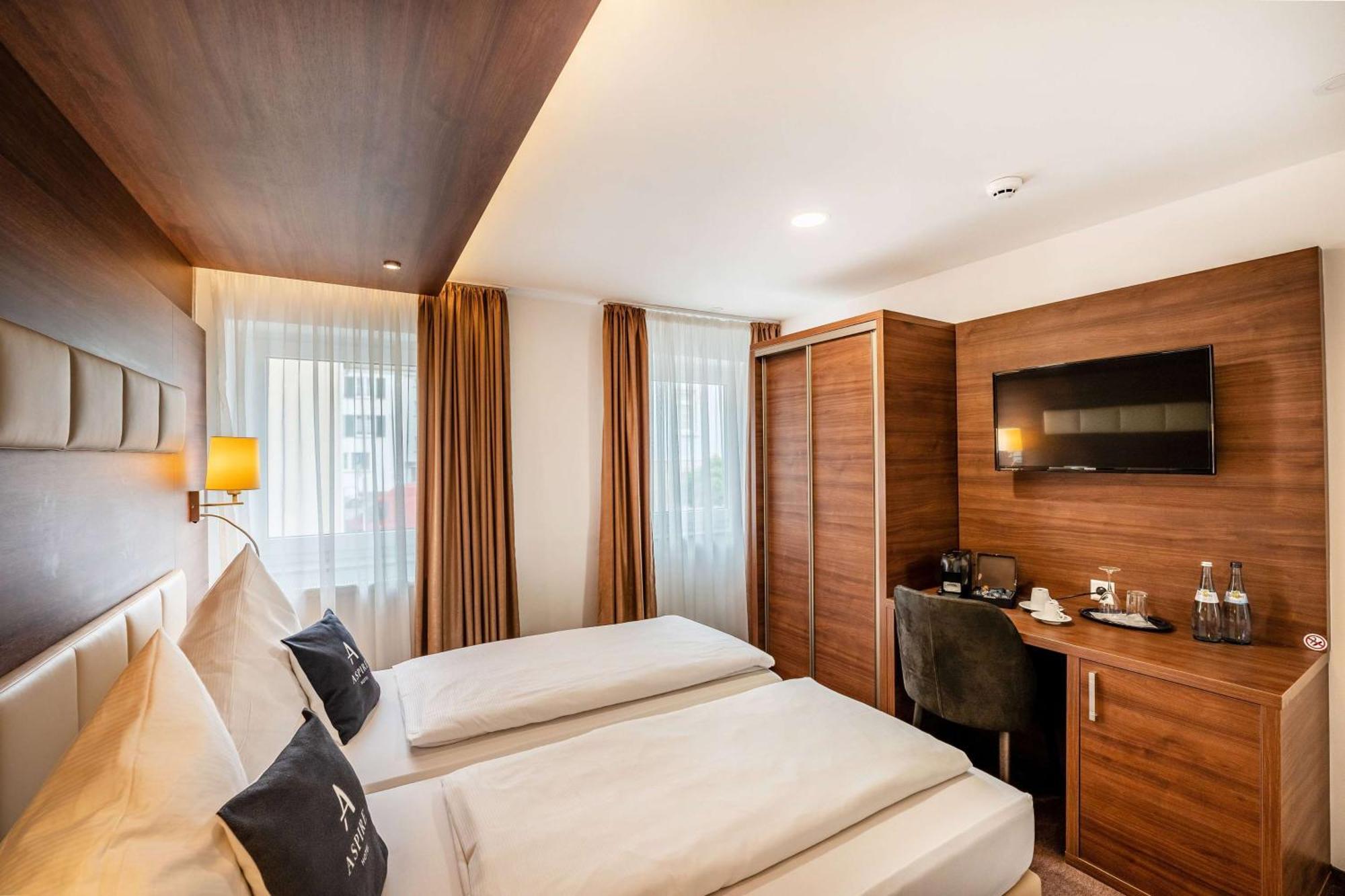 Stadthotel Reutlingen Zewnętrze zdjęcie
