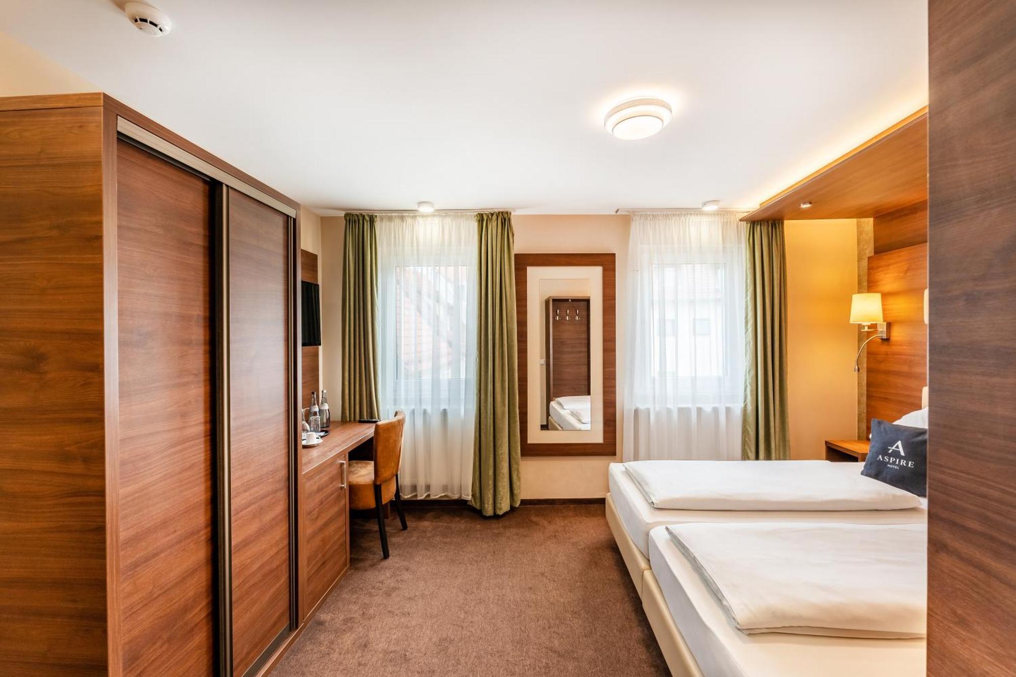 Stadthotel Reutlingen Zewnętrze zdjęcie