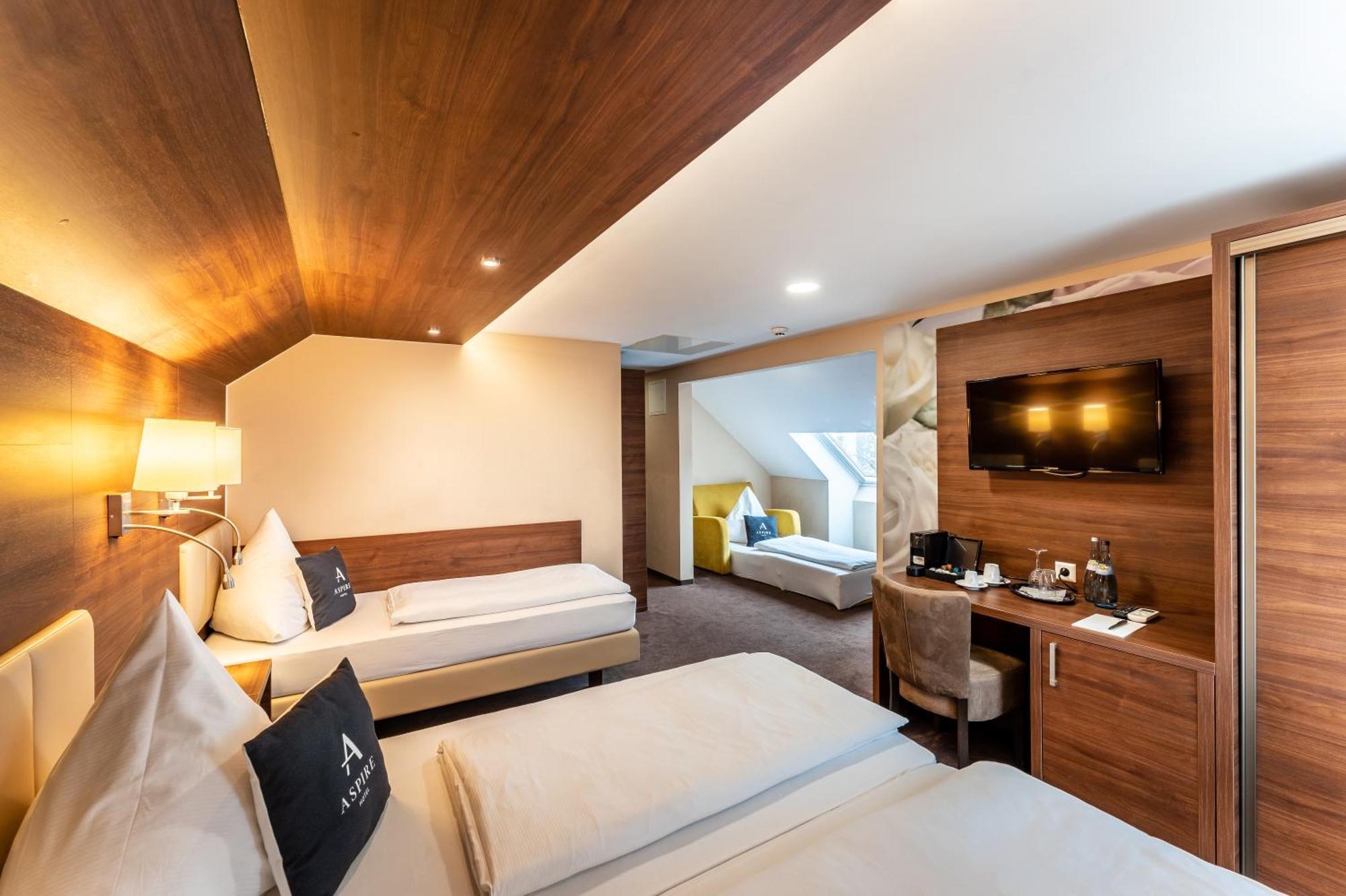 Stadthotel Reutlingen Zewnętrze zdjęcie