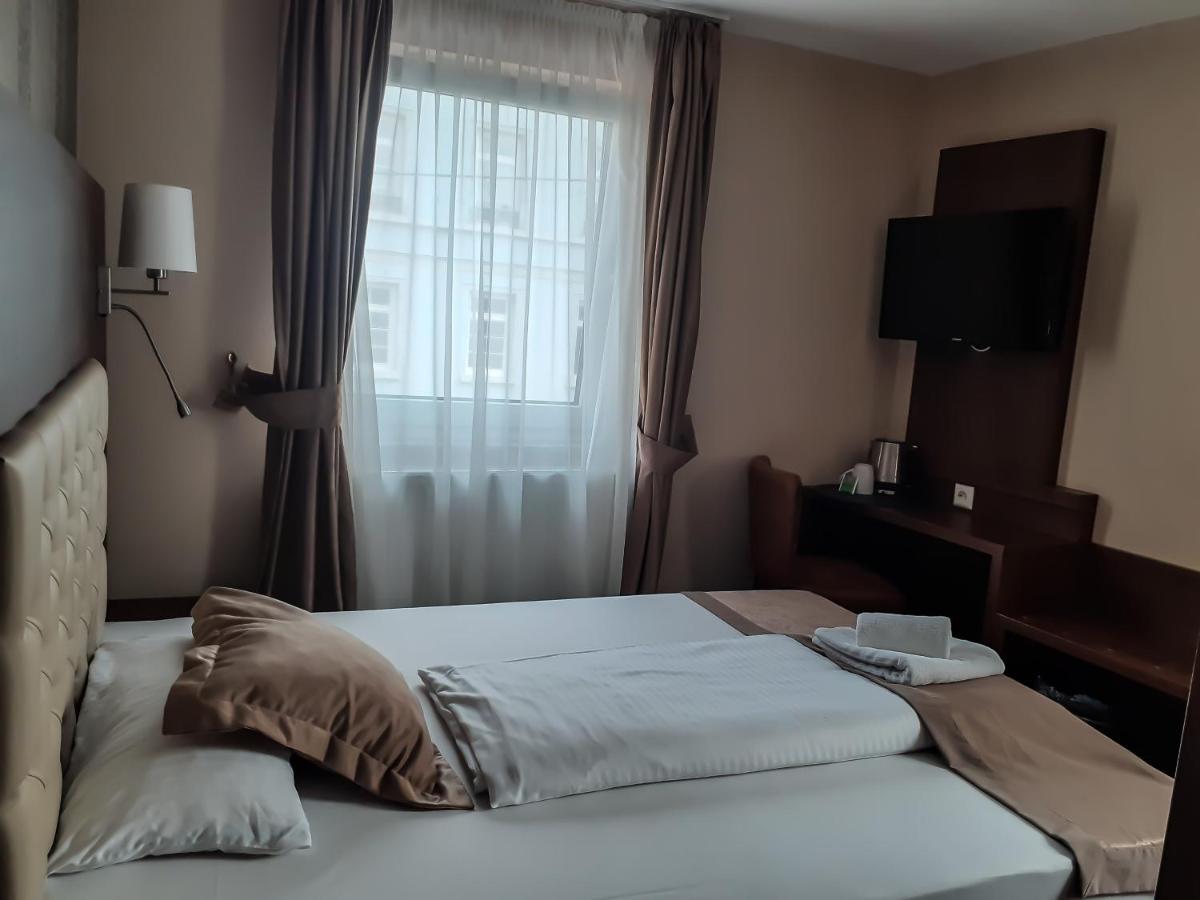 Stadthotel Reutlingen Zewnętrze zdjęcie